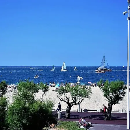 Face A La A 27 M² Avec Balcon Superbe *