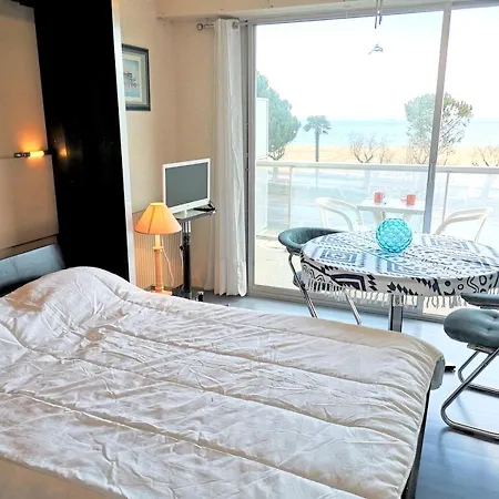 Face A La A 27 M² Avec Balcon Superbe Apartamento